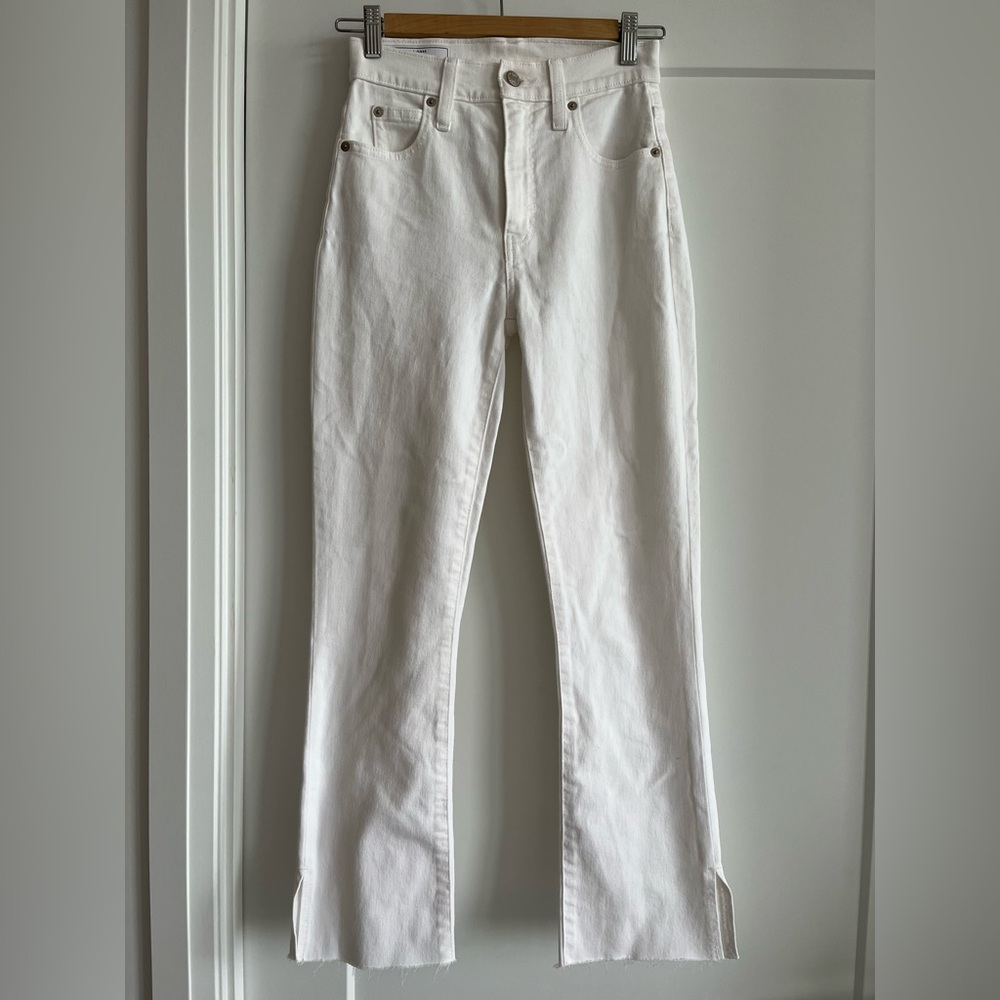 GAP Women's White Kick Fit Flare Jeans